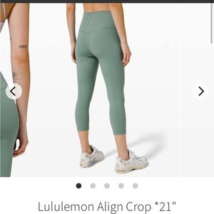 Lululemon Align Crop *21"
Tidewater Teal